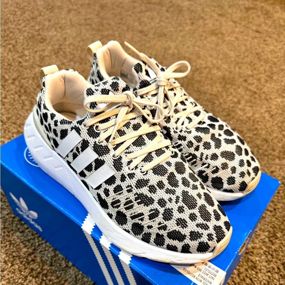 Adidas swift run size 6.5